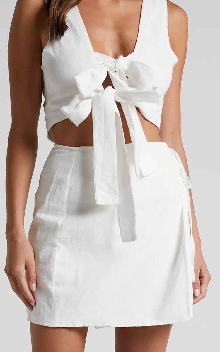 Women Showpo Chevy Mini Skirt - Wrap Skirt In White Curve Clothes - 4