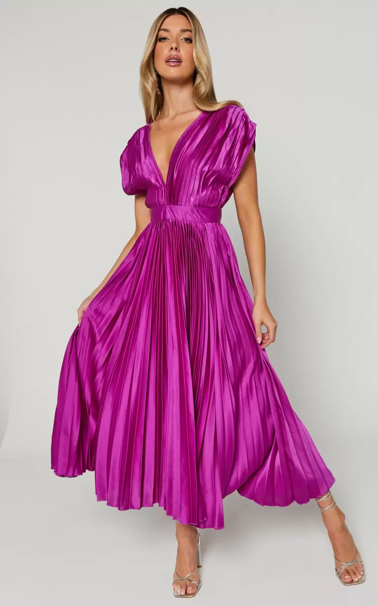 Showpo Formal Wedding Guest Della Midi Dress - Plunge Neck Short Sleeve Pleated Dress In Grape Women