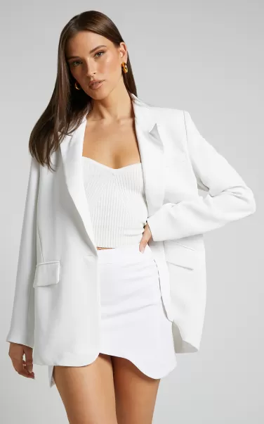 Michelle Blazer - Oversized Plunge Neck Button Up Blazer In White Women Blazers Showpo
