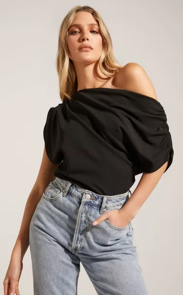Showpo Curve Clothes Women Nalfie Top - Asymmetrical Top In Black