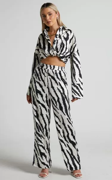 Showpo Women Pants 4Th & Reckless - Inez Trouser In Navy Zebra