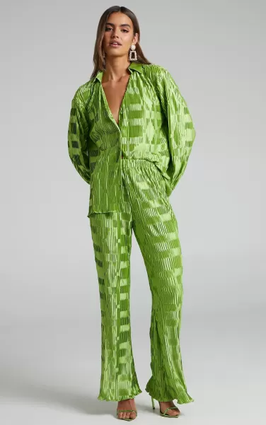 Women Showpo Pants Greta Geometric - Mid Waisted Plisse Flared Pants In Green