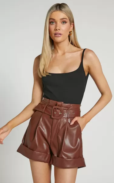 Women Shorts Kori Shorts - Faux Leather Tailored Shorts With Belt In Chocolate Showpo