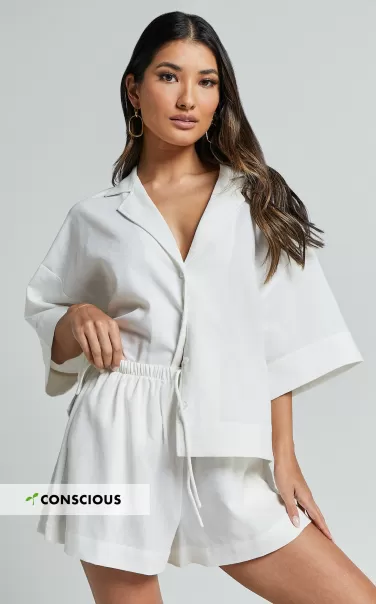 Renzo Shirt - Linen Look Collared Wide Sleeve Relaxed Shirt In White Showpo Tops Women