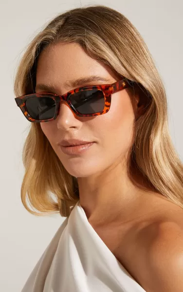 Women Showpo Sunglasses Jimma Sunglasses - Square Cateye Sunglasses In Tortoiseshell