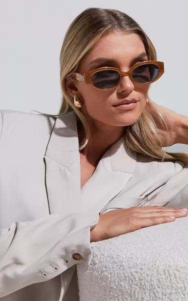 Showpo Women Roylen Sunglasses - Rectangle Shape Sunglasses In Brown Sunglasses