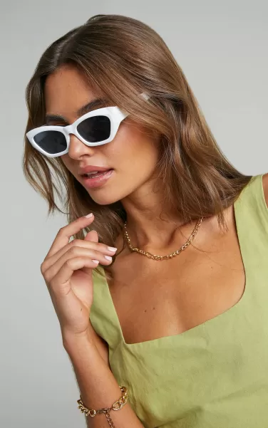 Women Sunglasses Melora Sunglasses In White Showpo