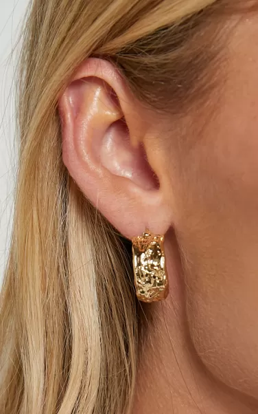 Earrings Women Showpo Suki Textured Hoop Earrings In Gold
