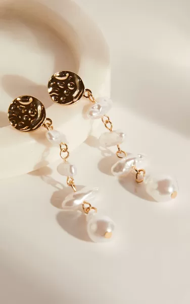 Narrie Earrings - Pearl Drop Earrings In Gold Showpo Women Earrings