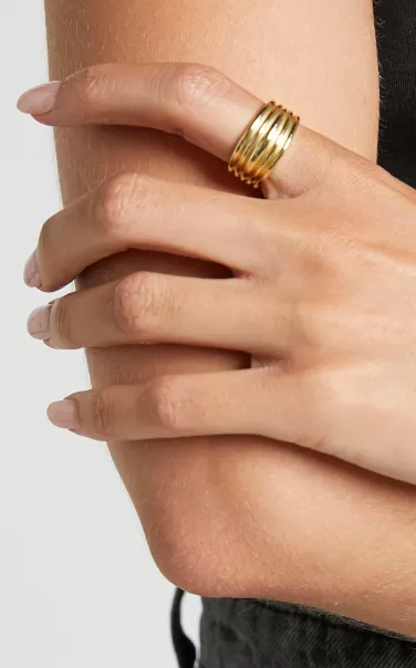 Rings Women Kimmei Ring - Textured Ring In Gold Showpo