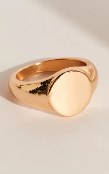 Rings Women Showpo Maphie Signet Ring In Gold
