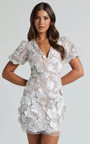 Bachelorette Dresses Women Wren Mini Dress - Puff Sleeve Bodycon 3D Garden Flowers Dress In White Showpo